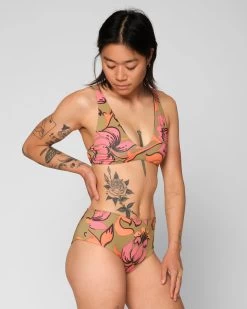 Brasilia Reversible Bikini Bottom - Freya -Seea Shop Brasilia Freya Multicolor Black Floral Pattern Reversible Bikini Swim Suit Sun Protection 17