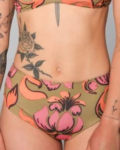 Brasilia Reversible Bikini Bottom - Freya -Seea Shop Brasilia Freya Multicolor Black Floral Pattern Reversible Bikini Swim Suit Sun Protection 4