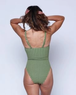 Ginger One Piece - Shamrock 11 Ginger One Piece - Shamrock -Seea Shop SEEA Ginger Onepiece Shamrock 4X5 4