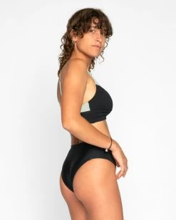 Jalama Bikini Top - Jet 11 Jalama Bikini Top - Jet -Seea Shop SEEA Jalama Bikini Jet 4X5 5 fb9b1d62 6111 4a69 8f9a fcd269372c0e