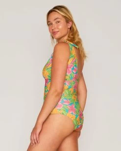 Kirra One Piece - Luana 12 Kirra One Piece - Luana -Seea Shop SEEA Kirra Onepiece Luana 4X5 7