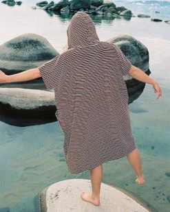 Luna Poncho - Miles 9 Luna Poncho - Miles -Seea Shop SEEA Luna Poncho Miles 4X5 4