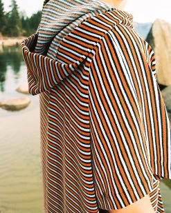 Luna Poncho - Miles 11 Luna Poncho - Miles -Seea Shop SEEA Luna Poncho Miles 4X5 6