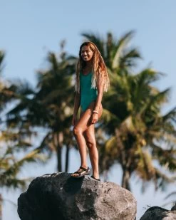 Madeline One Piece - Scozia