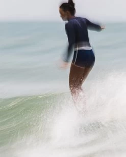 Palomar Crop Rashguard - Magma -Seea Shop SEEA Palomar CropTopRashguard Magma 4X5 1 18b17d75 67c3 41d0 a03a 058537ece13a