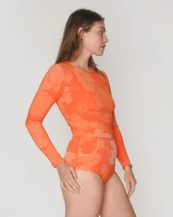 Palomar Crop Top Rashguard - Squeeze -Seea Shop SEEA Palomar Rashguard Squeeze 4X5 2