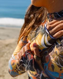 Sila Top - Tigerlily -Seea Shop SEEA Sila Rashguard Tigerlily 4X5 6