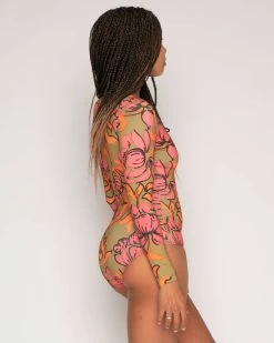 Solanas Surf Suit - Freya -Seea Shop SEEA Solanas Surfsuit Freya 4X5 40