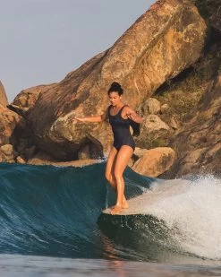 Tofino One Piece - Magma 10 Tofino One Piece - Magma -Seea Shop SEEA Tofino Bodysuit Magma 4X5 2