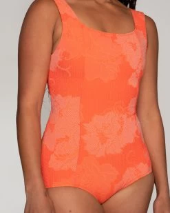 Tofino One Piece - Squeeze 13 Tofino One Piece - Squeeze -Seea Shop SEEA Tofino Onepiece Squeeze 4X5 3