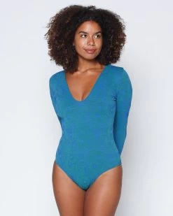 Valentina Surf Suit - Alga -Seea Shop SEEA Valentina Surfsuit Alga 4X5 2 d9977dcb cdfa 4566 82d2 1411e4f7310e