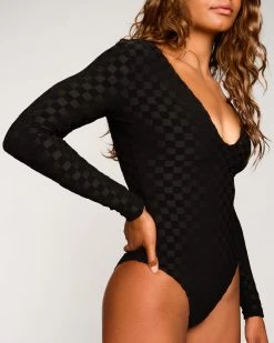 Valentina Surf Suit - Night Check -Seea Shop SEEA Valentina Surfsuit Nightcheck 4X5 6 6f6d9e81 e0c8 42ca a593 71023efa87db