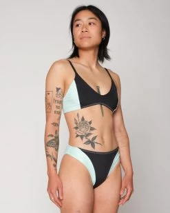 Vega Bikini Bottom - Black Ice -Seea Shop SEEA Vega Bikini BlackIce 4X5 1