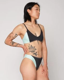 Vega Bikini Bottom - Black Ice -Seea Shop SEEA Vega Bikini BlackIce 4X5 2