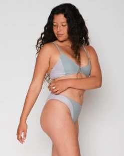 Vega Bikini Top - Sage -Seea Shop SEEA Vega Bikini Sage 4X5 6