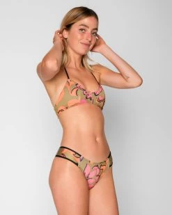 Zoe Bikini Bottom - Freya -Seea Shop SEEA Zoe Bikini Freya 4X5 3 80c61574 7675 4bde a003 d14f1b8935ed