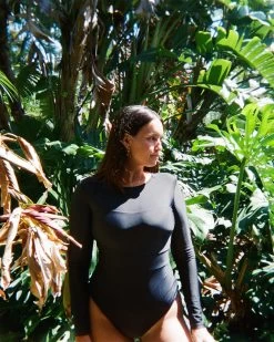 Hermosa One Piece - Black -Seea Shop SP23 Hawaii MadisonPool 18