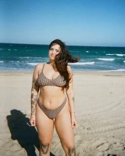 Bobby Bikini Top - Mustang -Seea Shop SP23 Hawaii MadisonPool 31